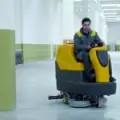 automat  myjący samojezdny LAVOR COMFORT M 102 (bez baterii i prostownika) - Automaty samojezdne - Clean-24.pl
